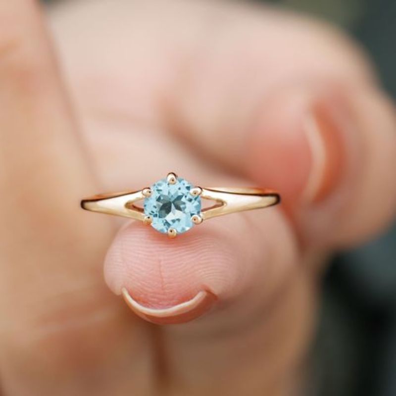 Bague Aigue-marine.jpg__PID:1a8fa327-eec2-4dce-9aa8-9b87933a929e
