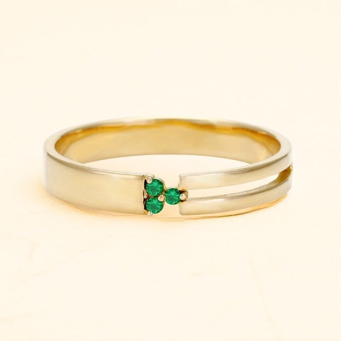 Unisex emerald Vibhu ring