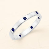 Viyom 18K White Gold wedding ring for men in sapphire