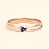 Anillo triangular unisex Vibhu Zafiro de oro rosa de 18 quilates