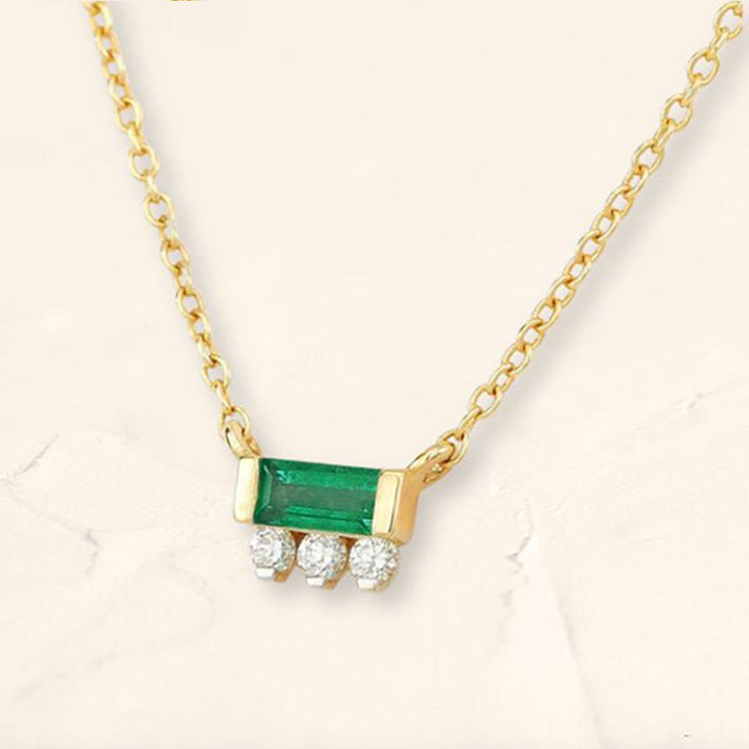 Prana emerald and diamond necklace