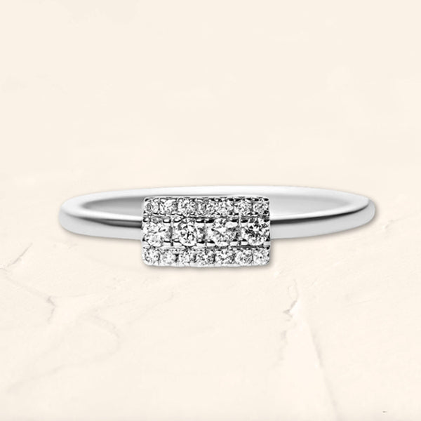 Bague rectangulaire Sapna XL pavée de diamants en or blanc 18 carats