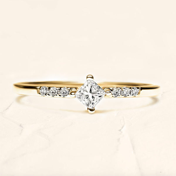 yellow gold princess diamond ring