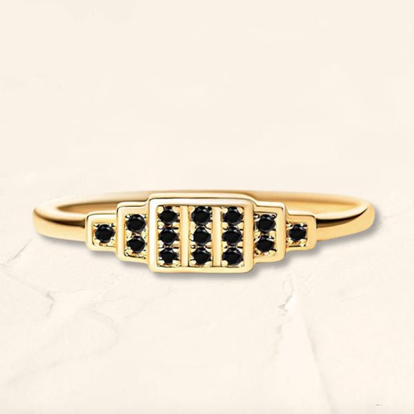 Anillo Brami XL de oro amarillo engastado con 15 diamantes negros