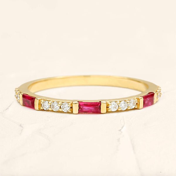 eternity ring baguette diamond and ruby in 18K Yellow Gold