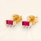 Boucles d'oreilles Prana Baguette rubis et diamant en or jaune