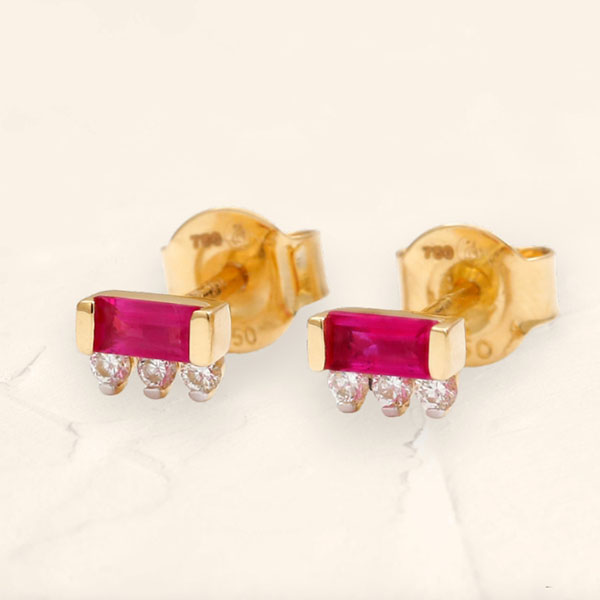 Prana Baguette ruby and diamond earrings in yellow gold