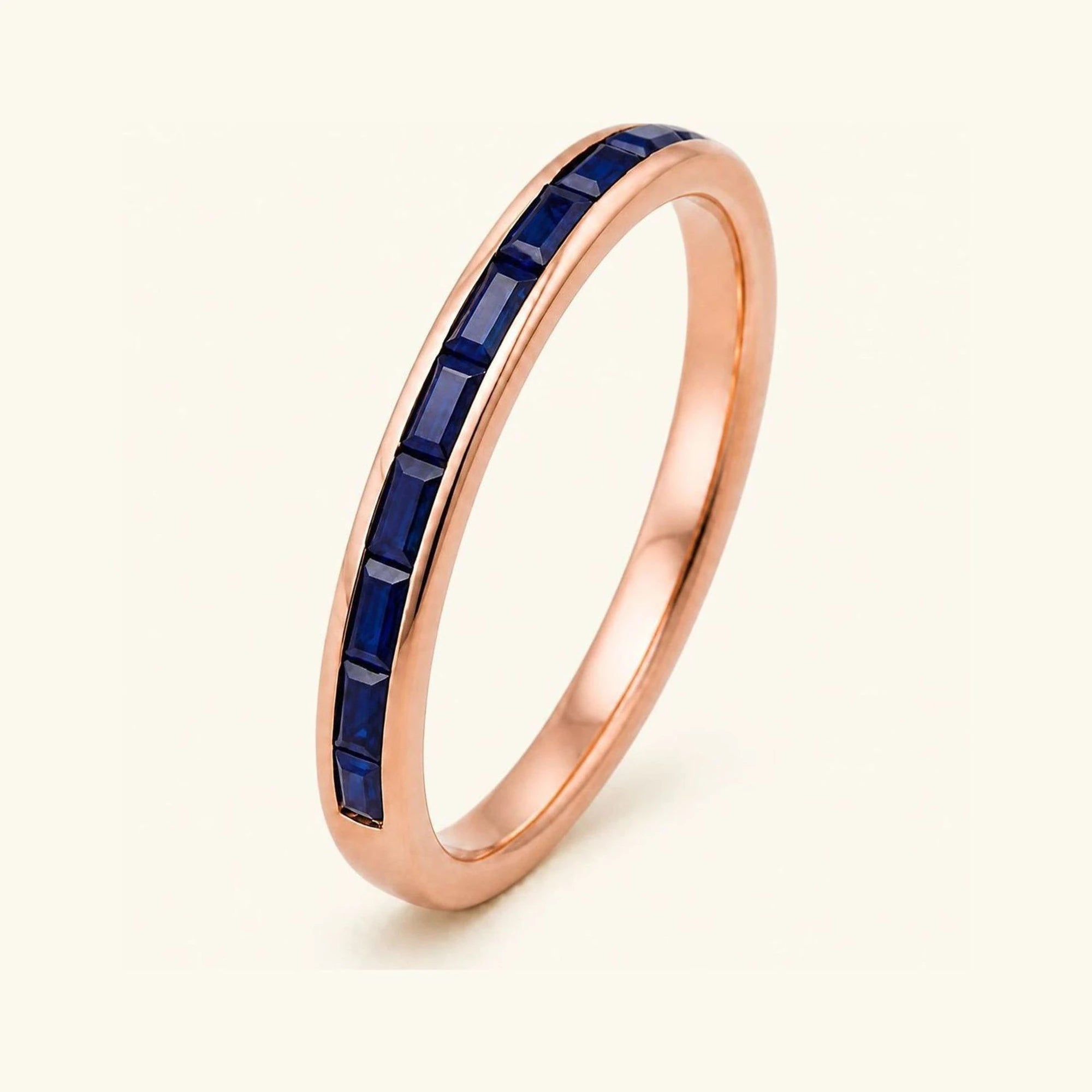 Alliance semi-éternité baguette de saphirs pour homme en or rose