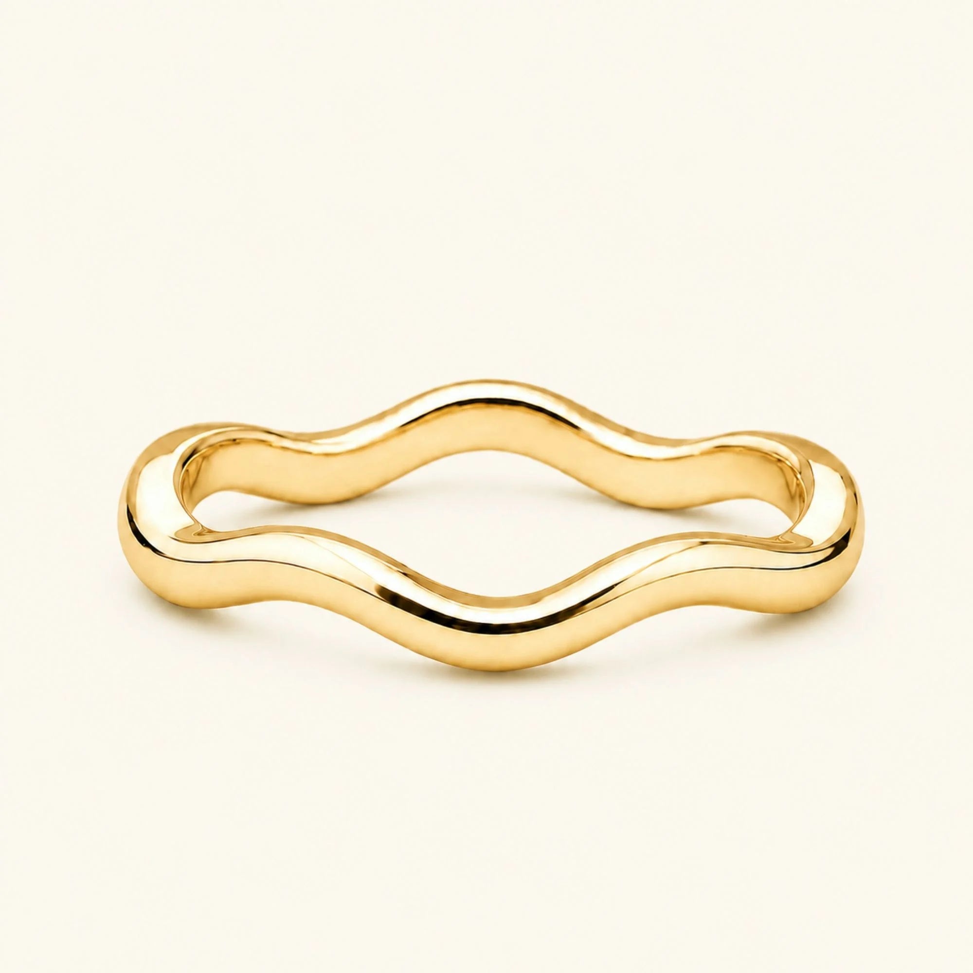 Alliance vague Thalassa en or jaune 18 carats, jonc ondulé poli