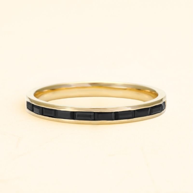 18 karat gold men's semi-eternity black diamond ring