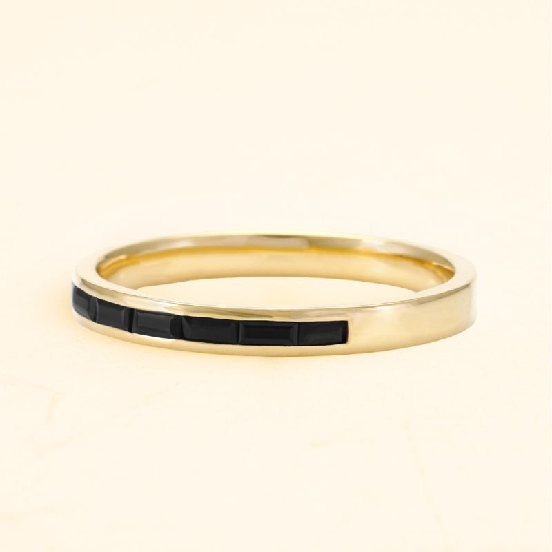 Men's semi-eternity ring in Mangal black diamond