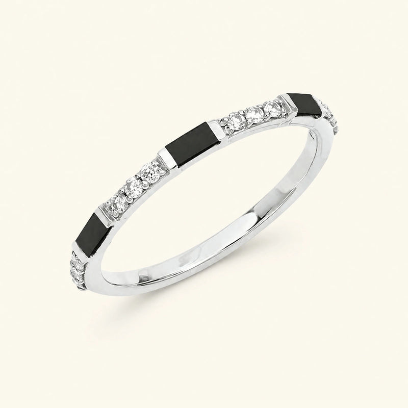 Bague alliance semi éternité diamant noir et blanc en or blanc