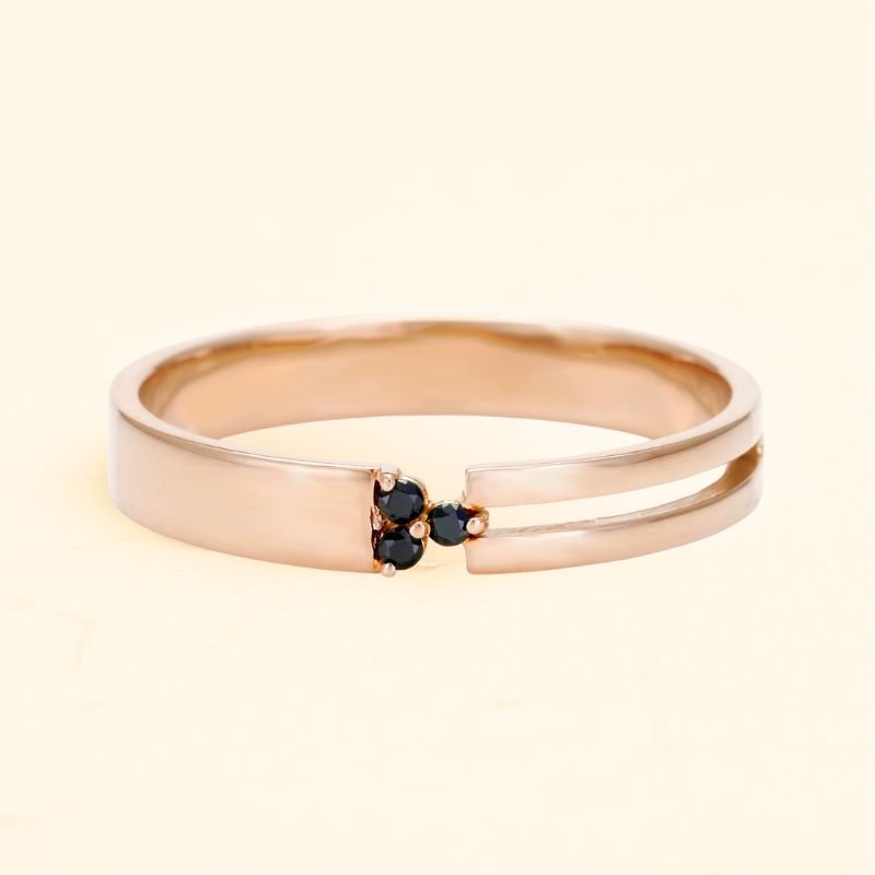 Unisex Vibhu ring in black diamond and 18-carat pink gold 
