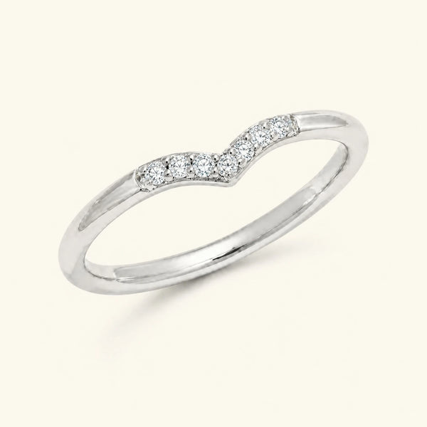 Bague chevron pavée de diamants blancs en or blanc