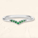 Sakshi emerald V ring in white gold