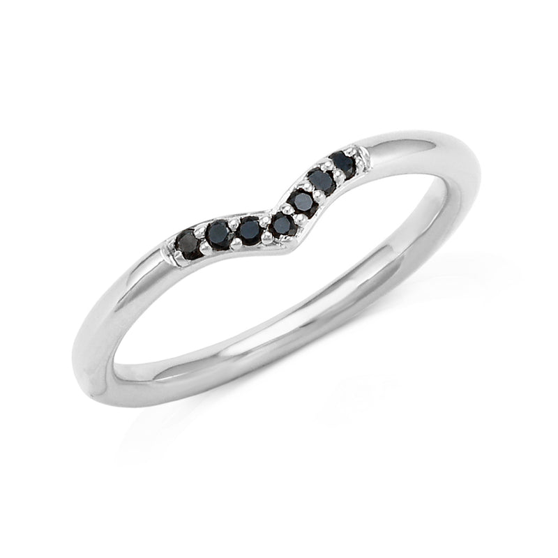 anillo de oro blanco de 18 quilates y diamante negro en forma de v