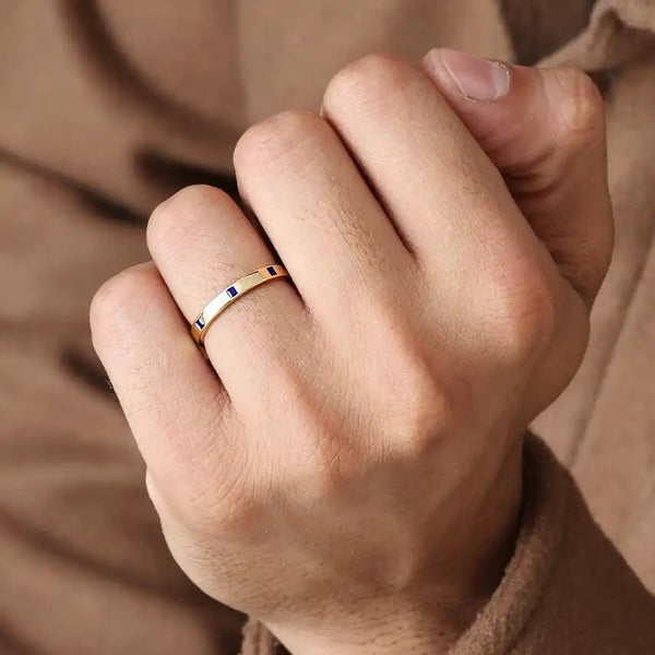 Viyom square sapphire ring
