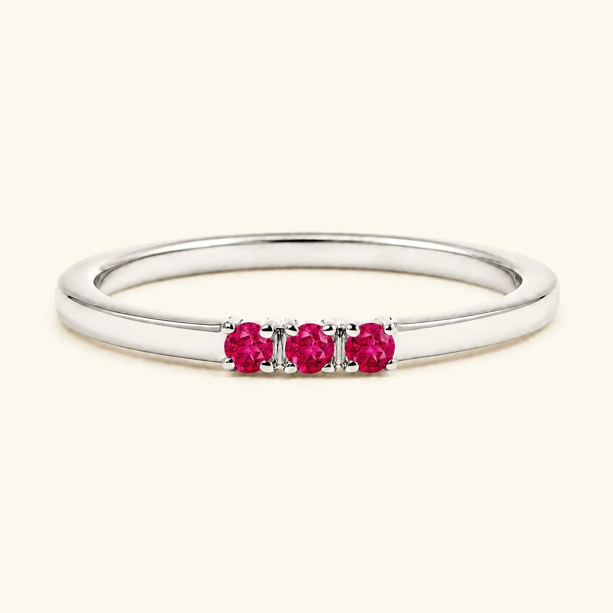 Bague de fiançailles trilogie de rubis en or blanc