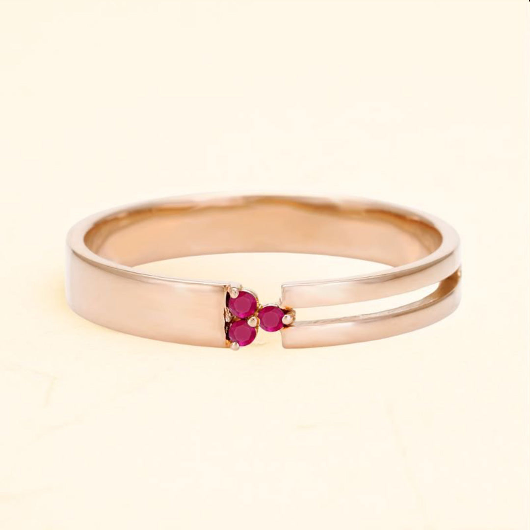 Vibhu rose gold 18 carats ruby triangle ring