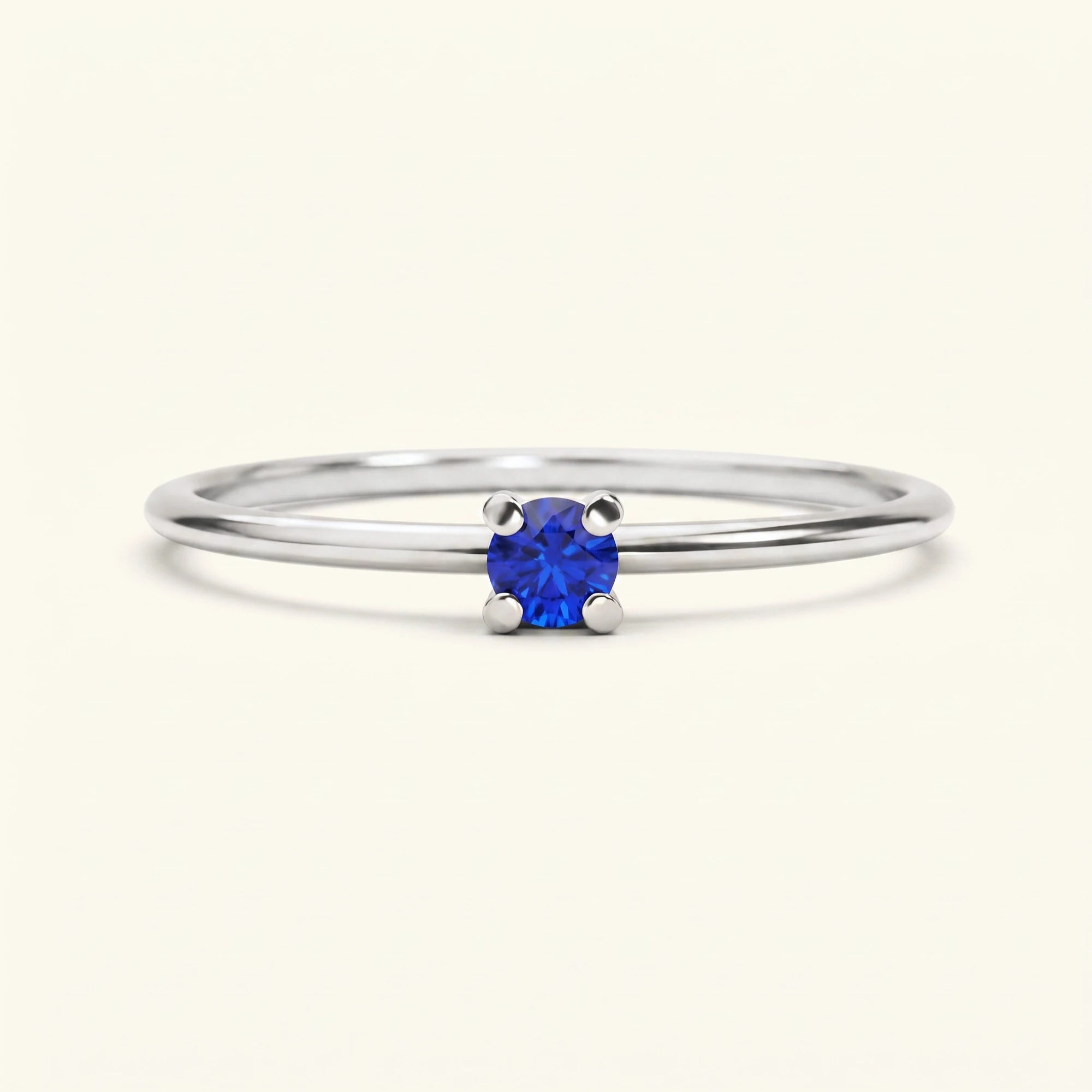 Bague Saral en or blanc sertie d'un saphir
