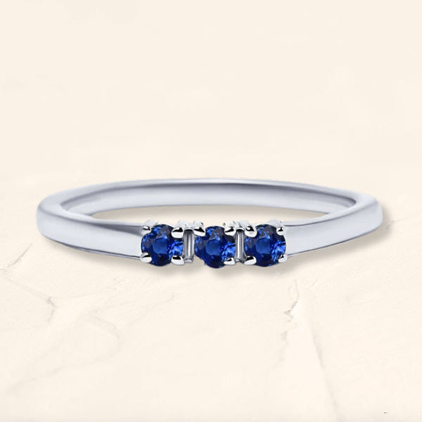 Sapphire tina ring in white gold