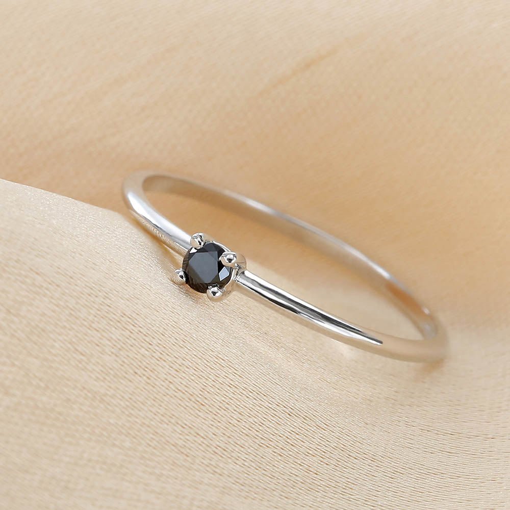 Bague de Fiançailles Solitaire Diamant Noir Saral Mayuri Paris