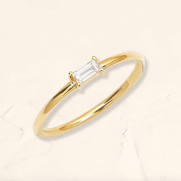 Shanti anillo solitario baguette de diamantes en oro amarillo