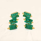 Emerald and yellow gold Jivane asymmetrical earrings