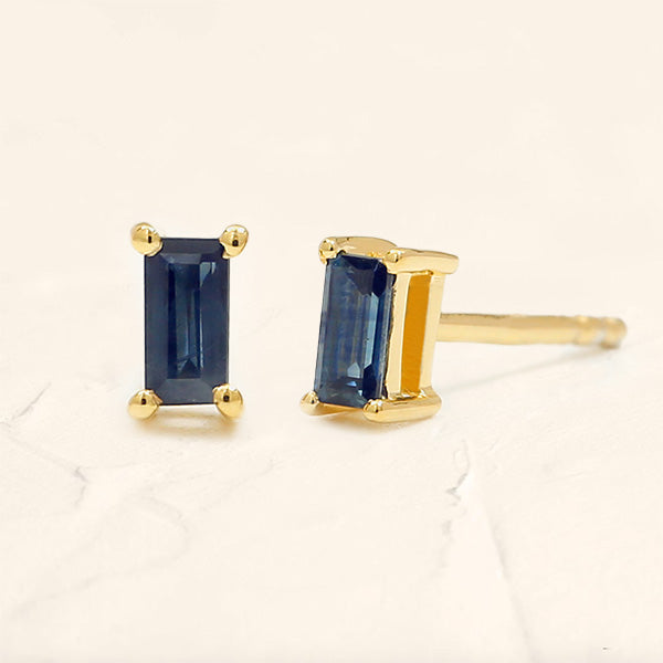 Solitaire sapphire baguette earrings