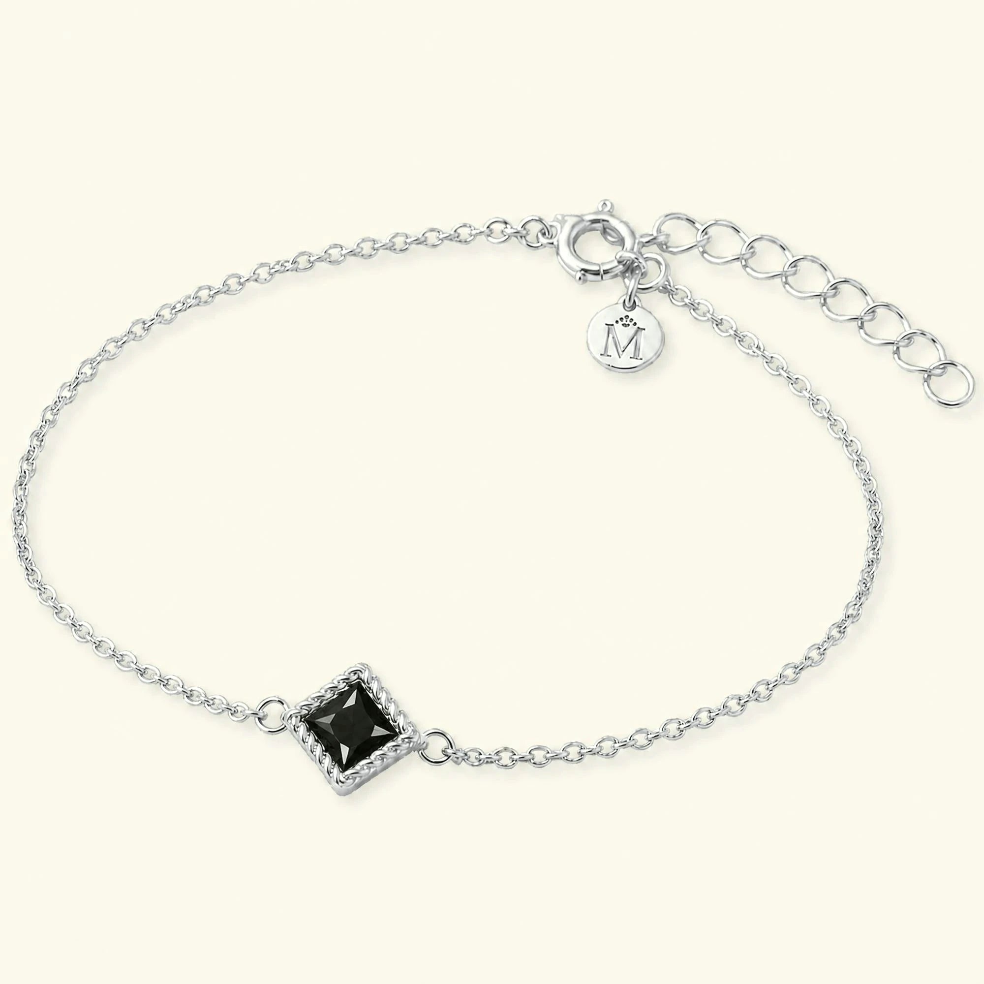 Bracelet solitaire diamant noir Indrani sur chaîne fine, princesse sertie torsade, or blanc 18 carats