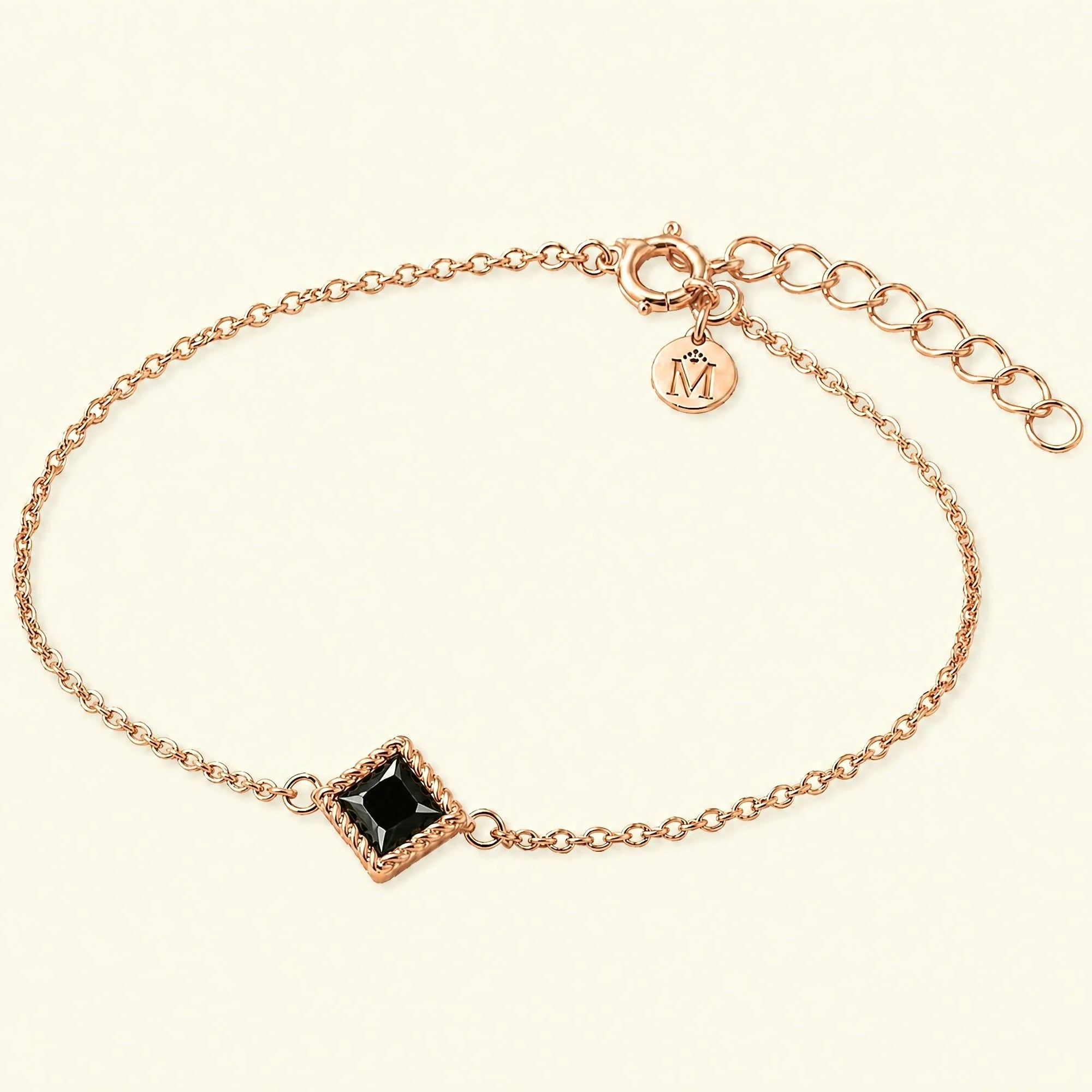 Bracelet solitaire diamant noir Indrani sur chaîne fine, princesse sertie torsade, or rose 18 carats