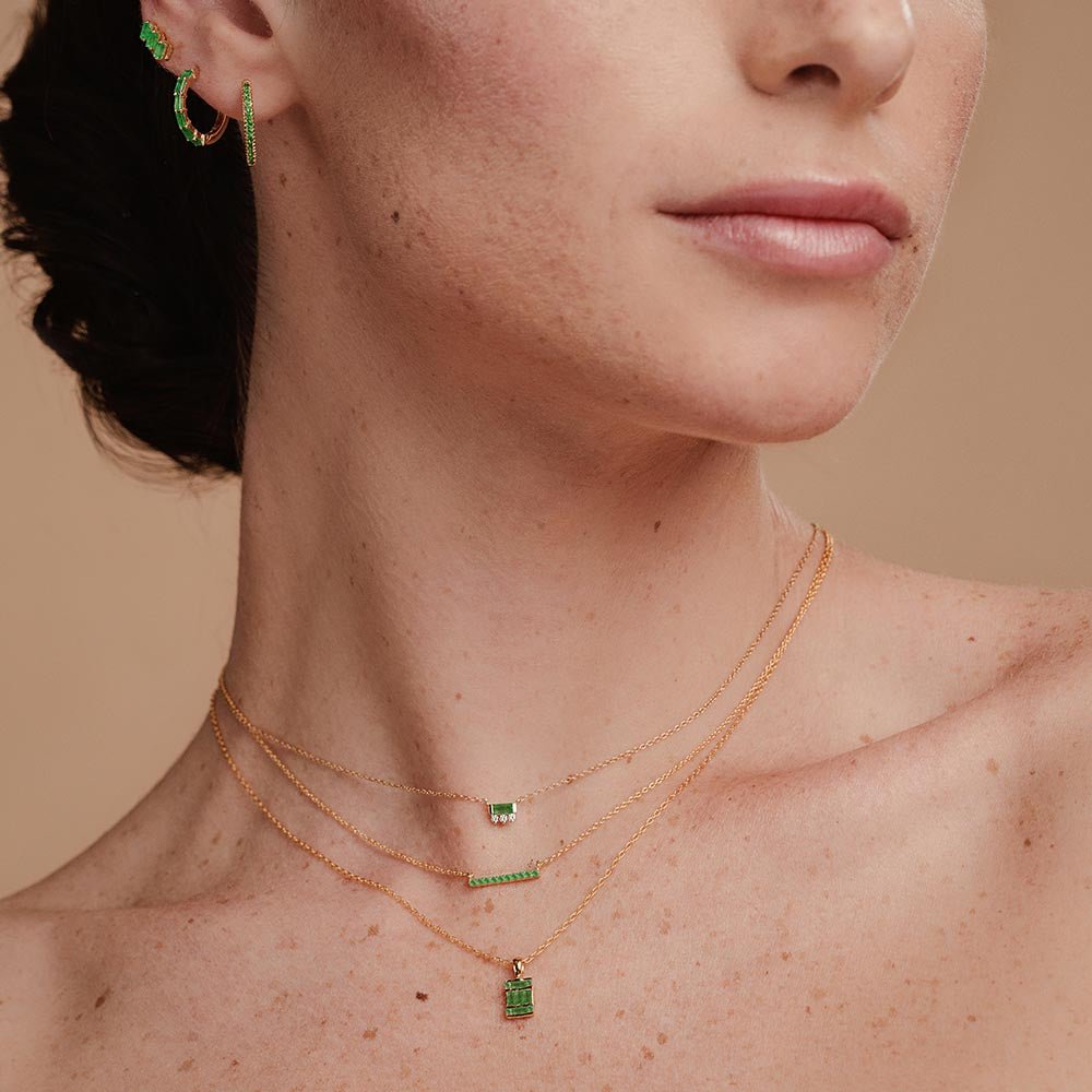 juego de collares de esmeraldas para mujer en oro amarillo