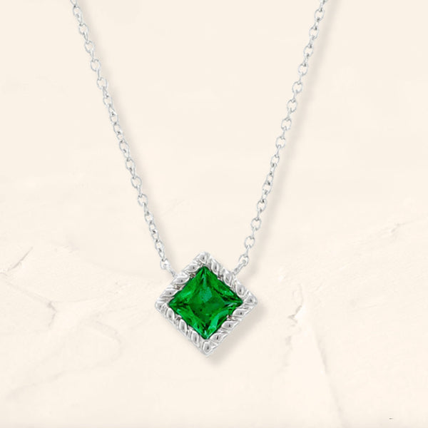 necklace emerald white gold princess cut