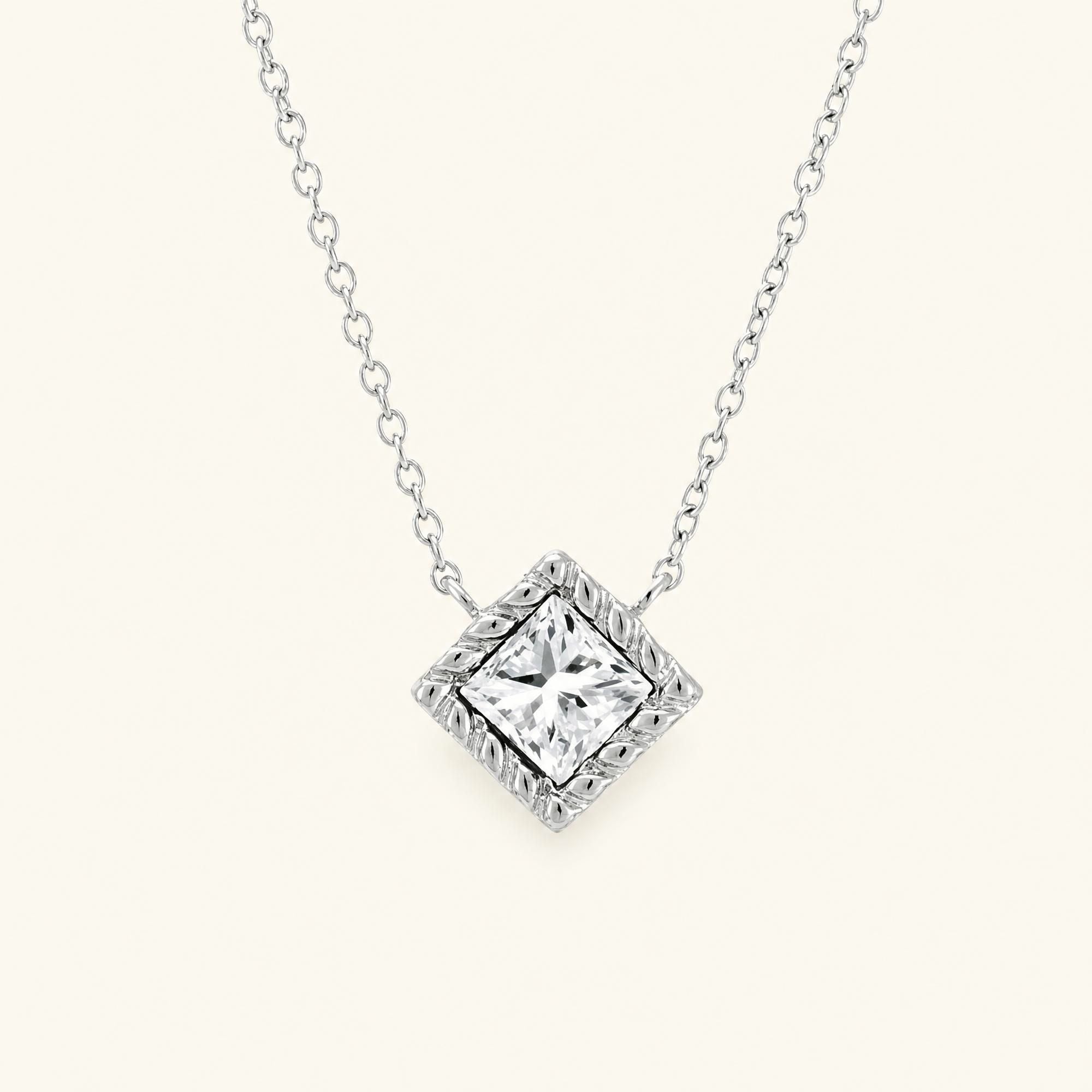 collier diamant or blanc Indrani