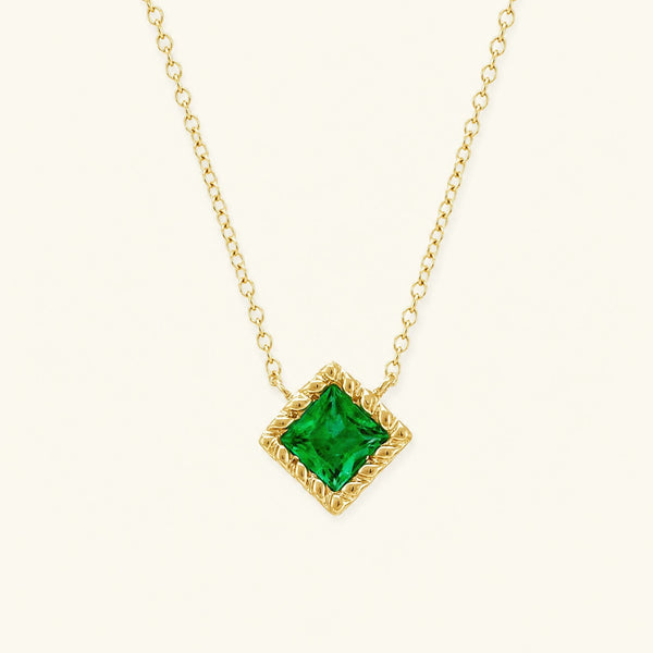pendentif emeraude or jaune taille princesse