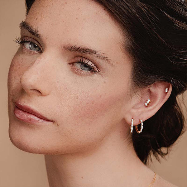 Ensemble  de boucles d'oreilles en diamant taille baguette