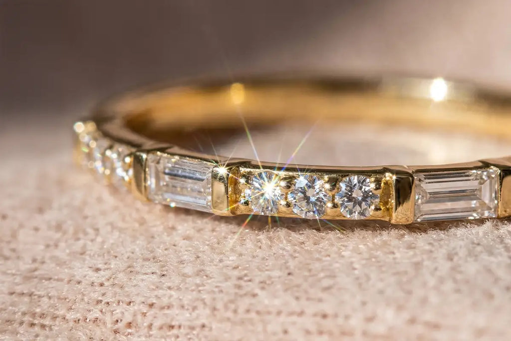 Diamant taille brillant illustrant les 4C, éclat et transparence