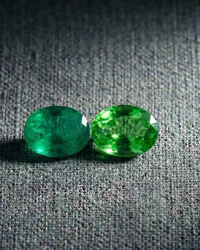 Émeraude vs Tsavorite: quelle pierre verte choisir?