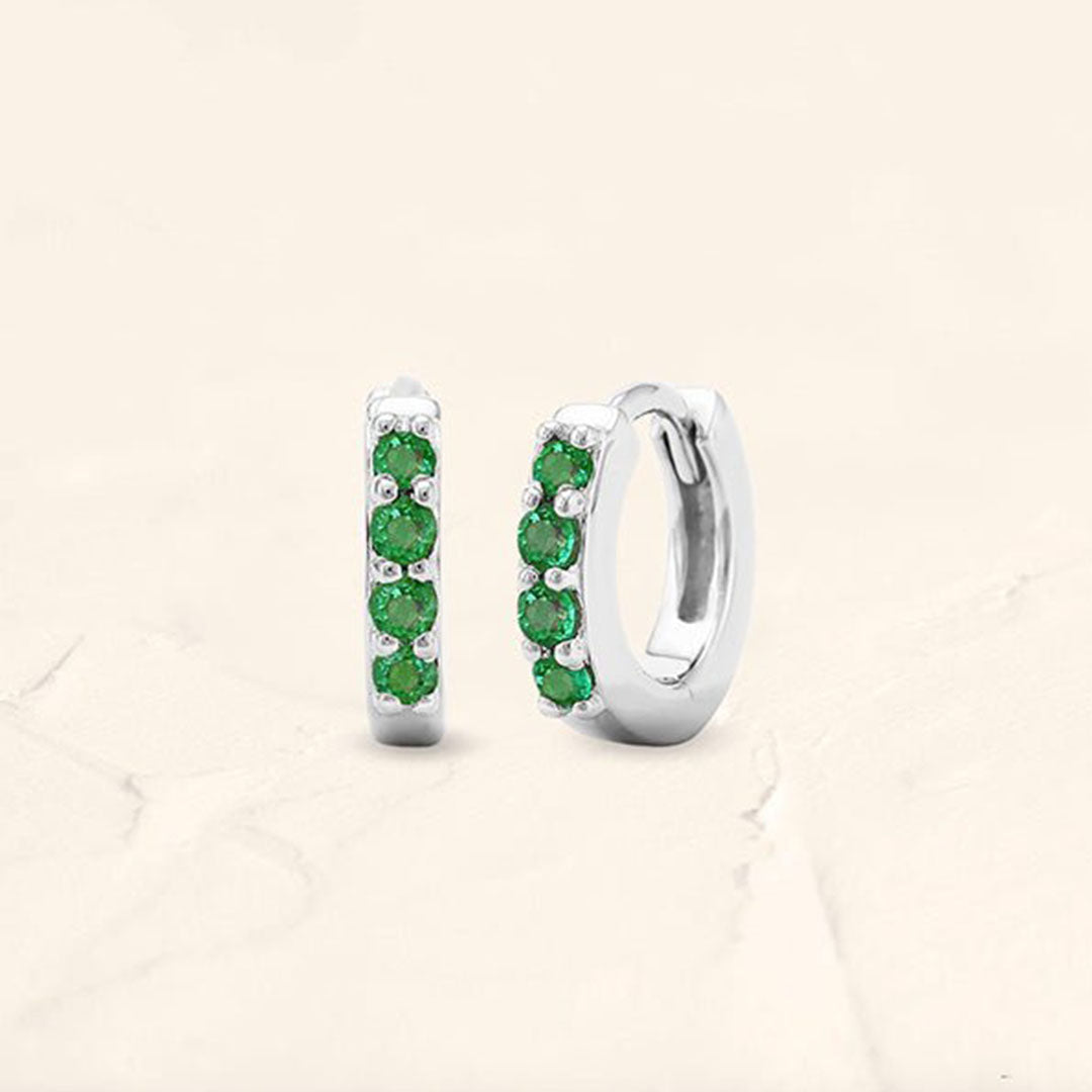mini Pendientes de aro de oro blanco esmeralda