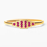 Rectangular geometrical ring in ruby and yellow gold