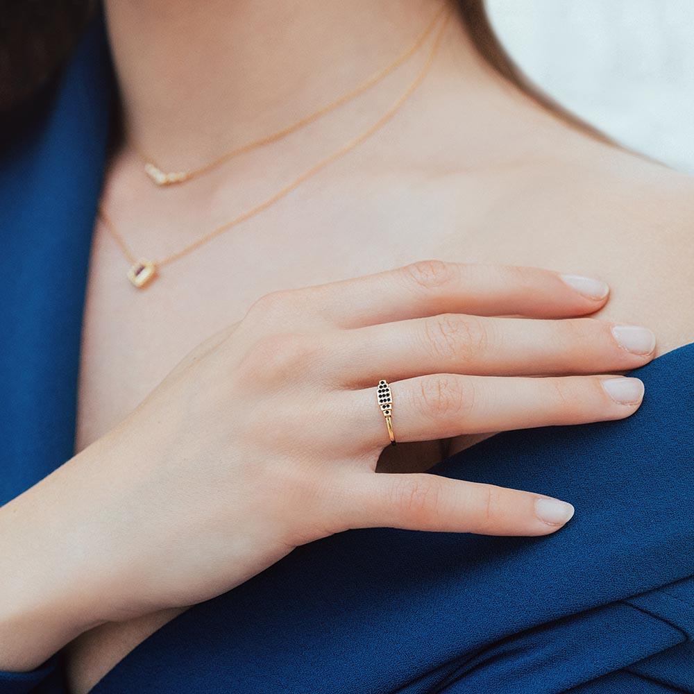 Anillo Brami XL geométrico con diamante negro