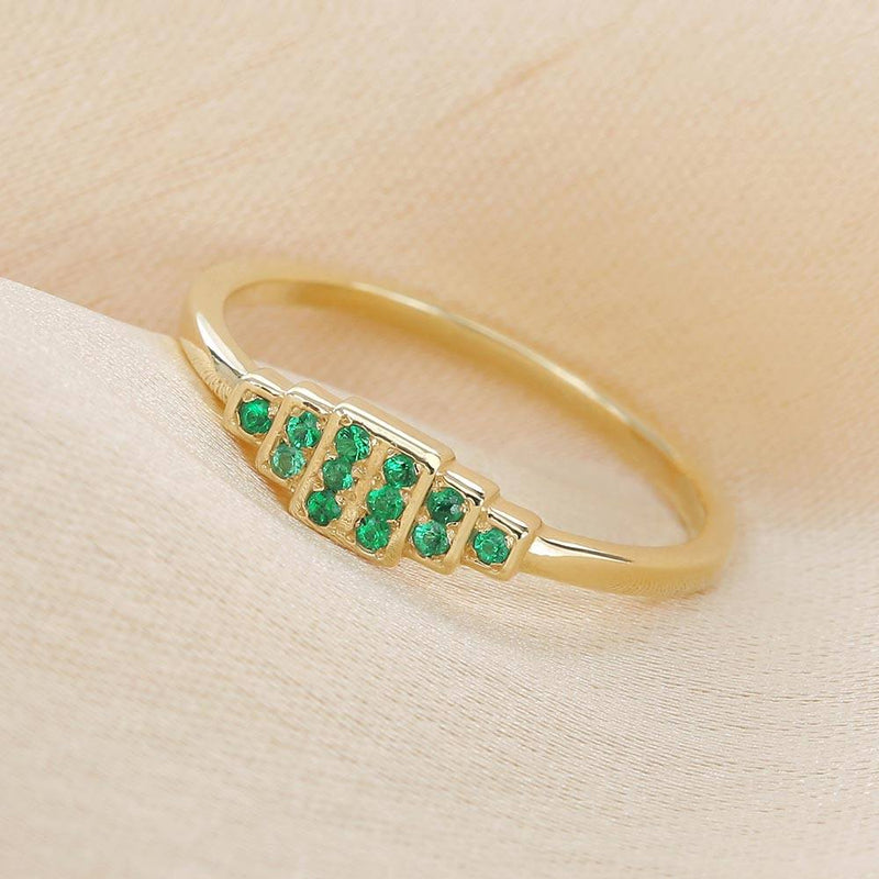 Vintage geometric emerald ring