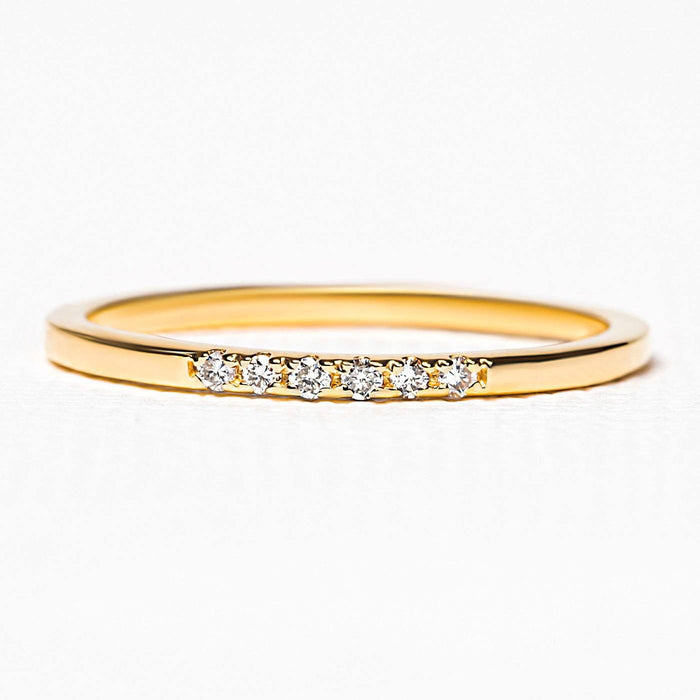 Nisha ring in gold and diamond