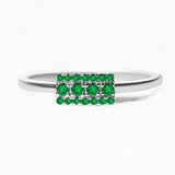 Sapna ring in white gold set with emeralds