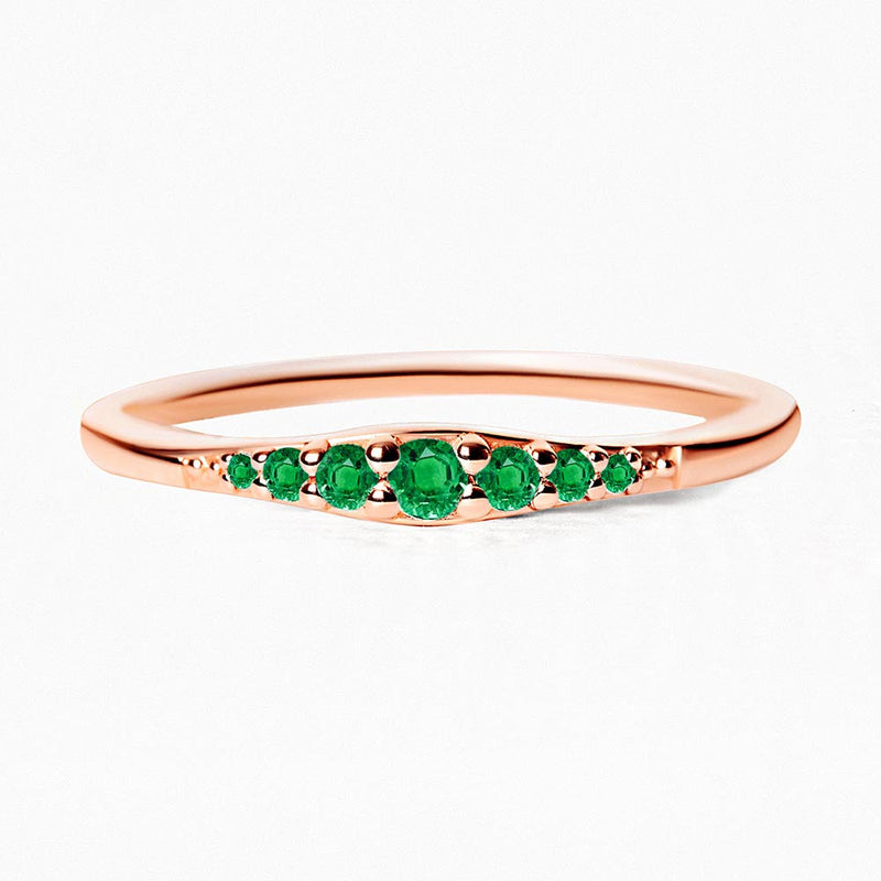 Emerald Sushma wedding ring in rose gold