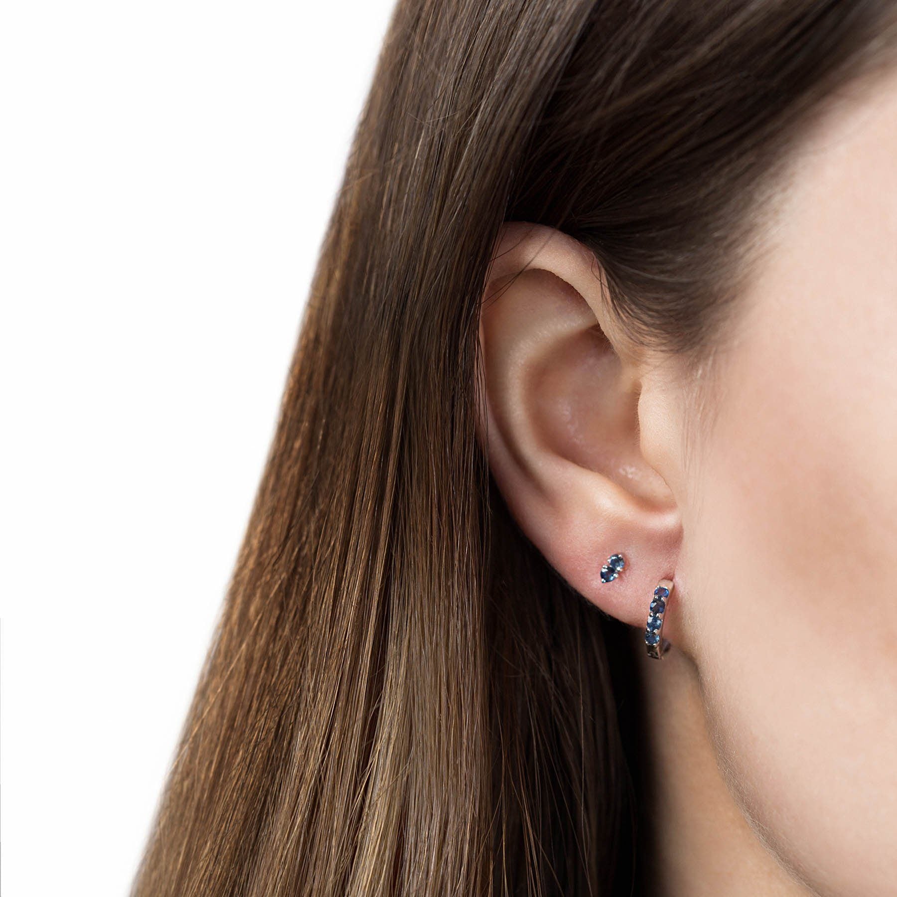 creoles en argent 925 avec des saphirs bleus naturelsl