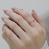 anillo de oro shanti rubí